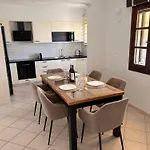 Elpida Apartamento