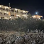Elpida Apartamento
