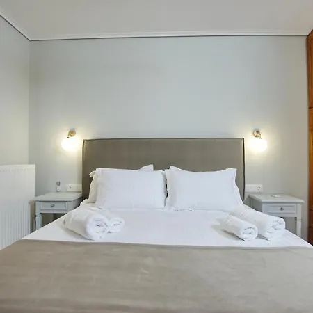 Elpida アパート ヴォトシ