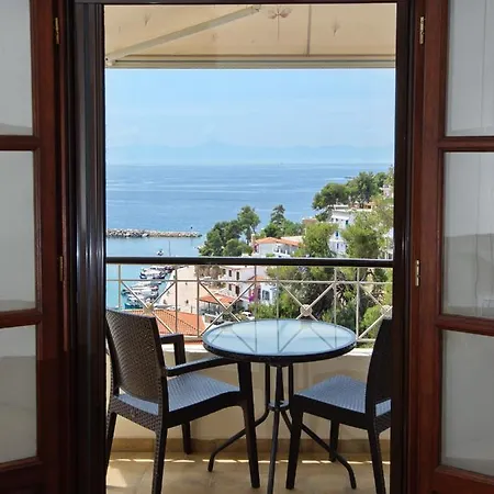 Elpida Appartement *