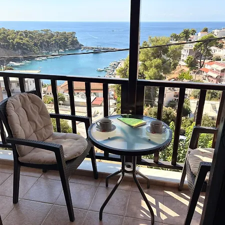 Elpida Apartamento